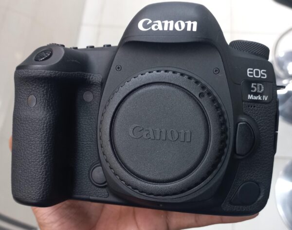 Canon EOS 5D Mark IV Camera (Body Only) - Image 4