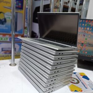 HP Elitebook 845 G8 , Ryzen , 16gb ,256ssd
